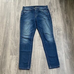 Joe’s Jeans - The Slouched Slim Straight Leg Jeans in Medium Dark Wash - Size 26